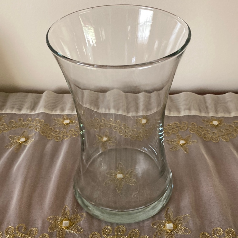 Clear Glass Vase Great for Crafting, Silk Arrangements etc.